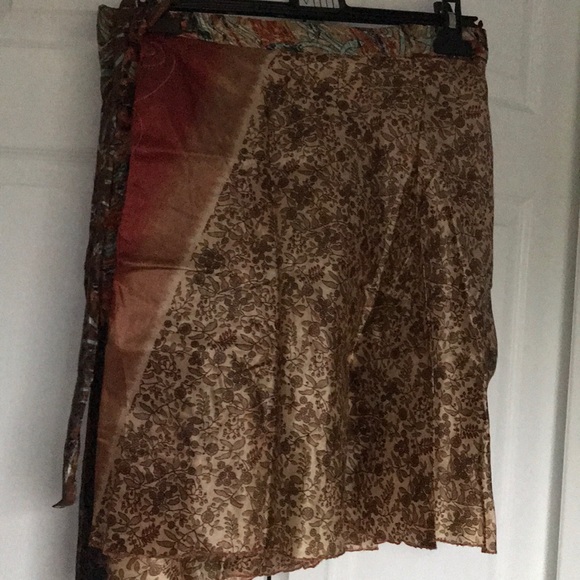 Sari wrap skirt, reversible,orange/tan/blue - Picture 9 of 12